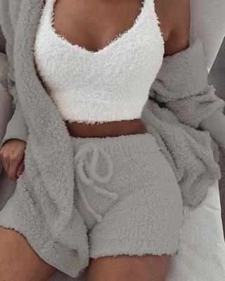 Stylisches 3-teiliges Fashion-Set - Premium Crop Top & Shorts Loungewear